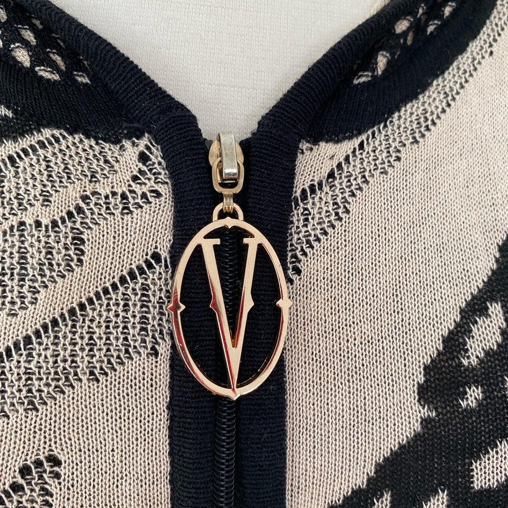 Vertigo Hooded Top - Picture 5 of 7